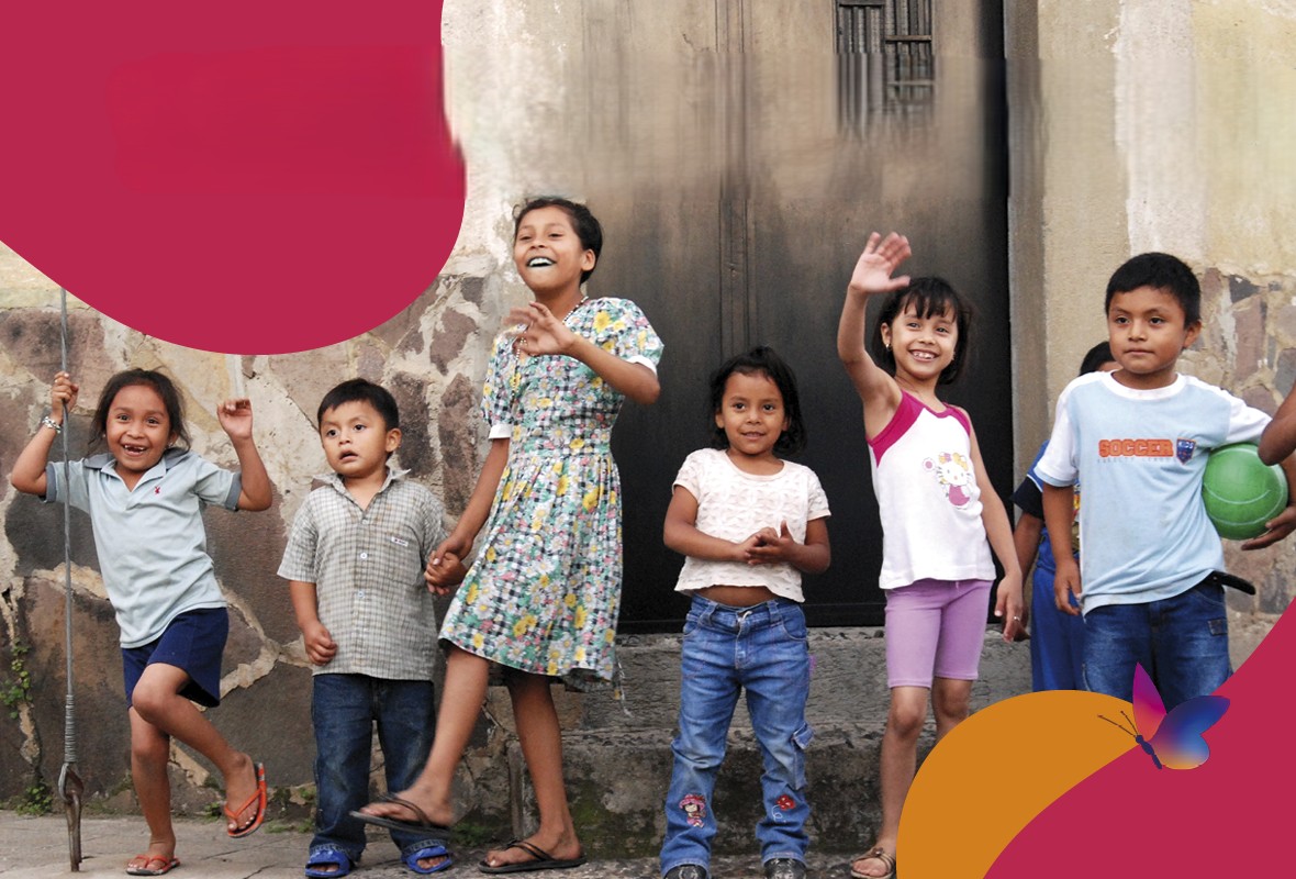 Children reading Hoopoe books